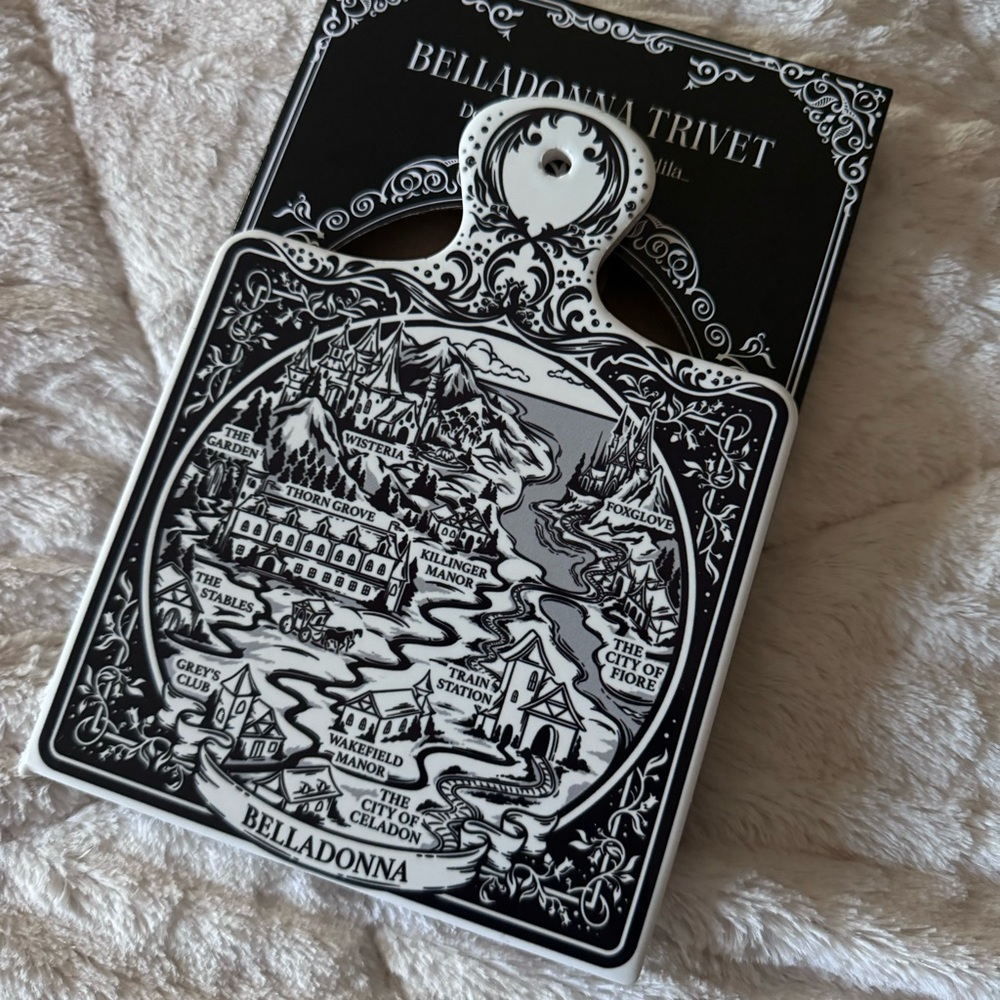 🧚 Belladonna Trivet